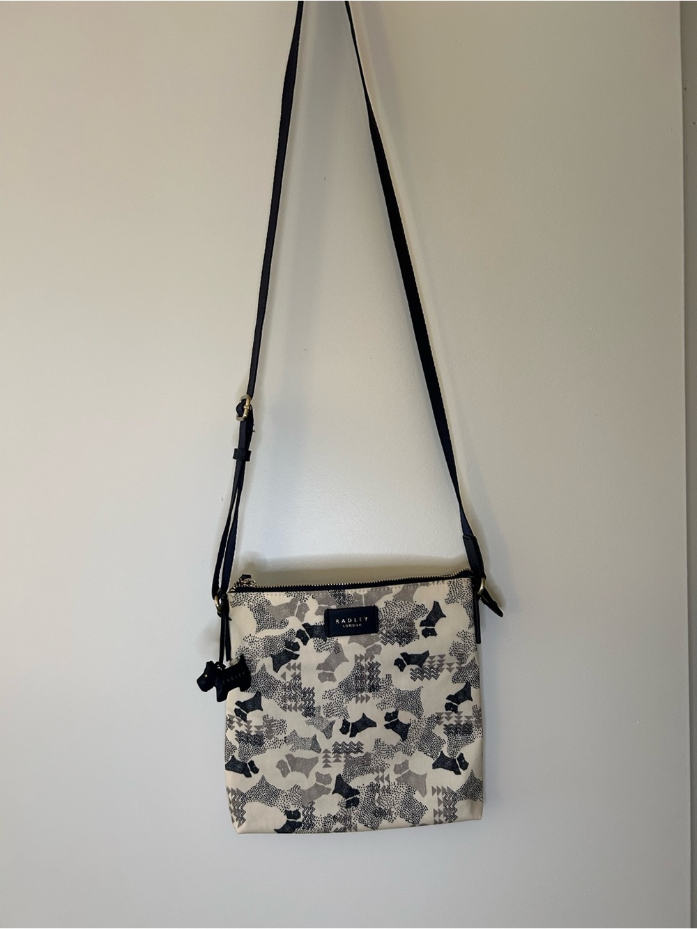 RADLEY LONDON Navy & Cream Scottie Dog Print Crossbody Bag